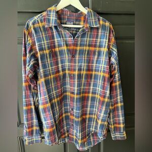 Patagonia Button Down Flannel Medium Navy Burgundy Yellow Organic Cotton